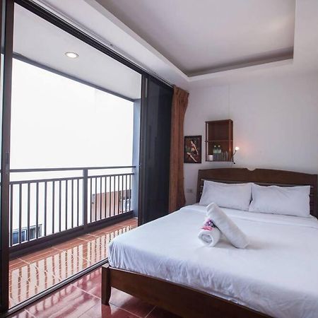 Kamala Bay Inn Екстериор снимка